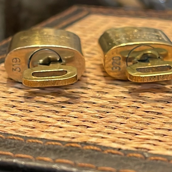 Lot of 2 Authentic Louis Vuitton Lock and Key Sets  #319 and #320 - Picture 6 of 13